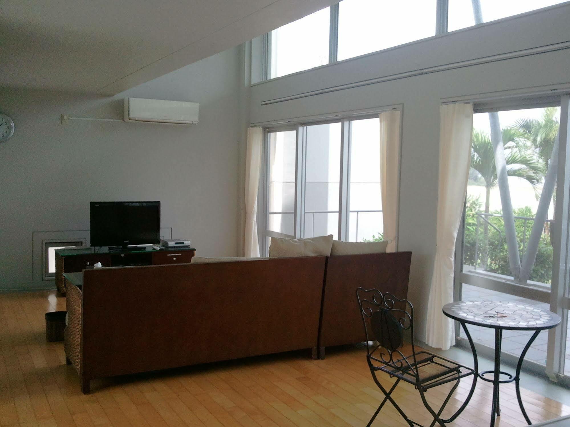 The Green Terrace Aparthotel Miyakojima  Bagian luar foto